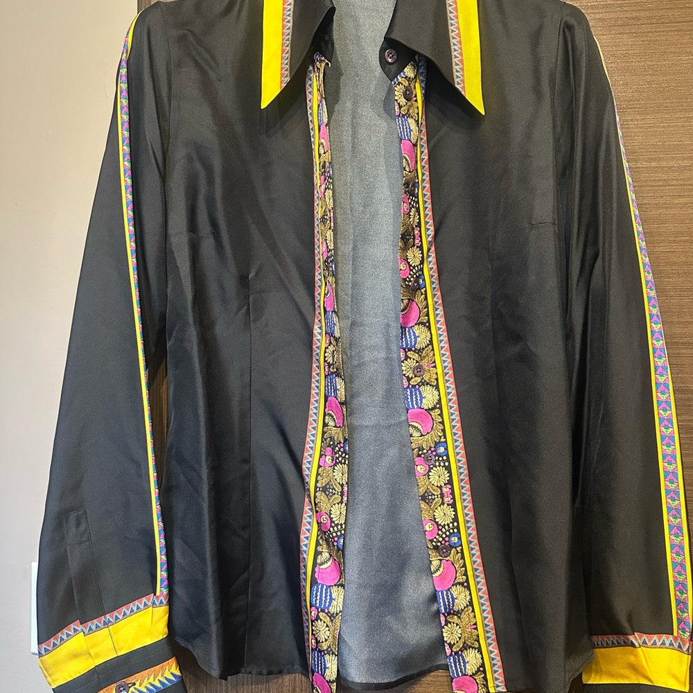 Etro Silk Elegant  shirt / blouse. Size 42 Italy. From the show